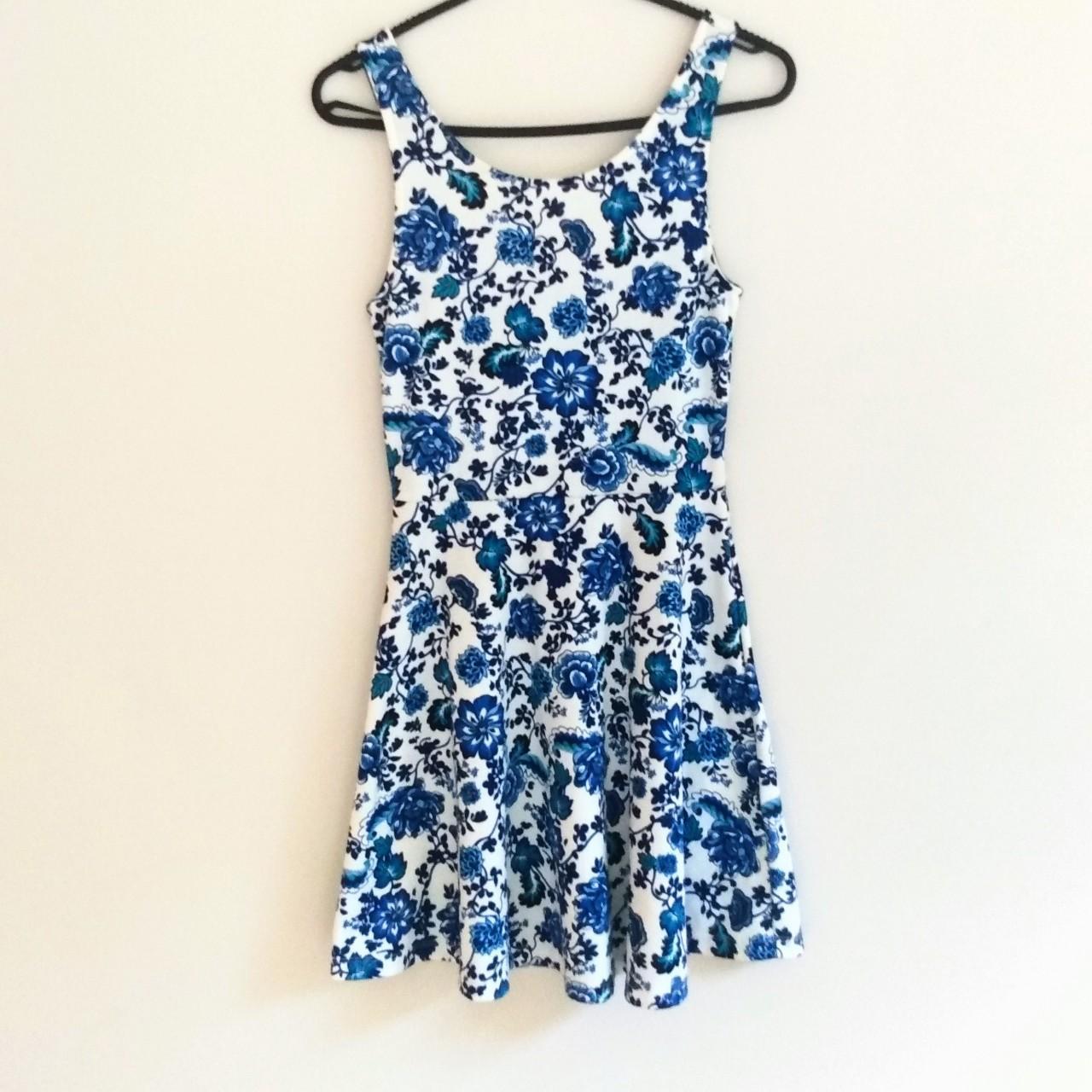 Blue and white floral dress H&M UK size... - Depop