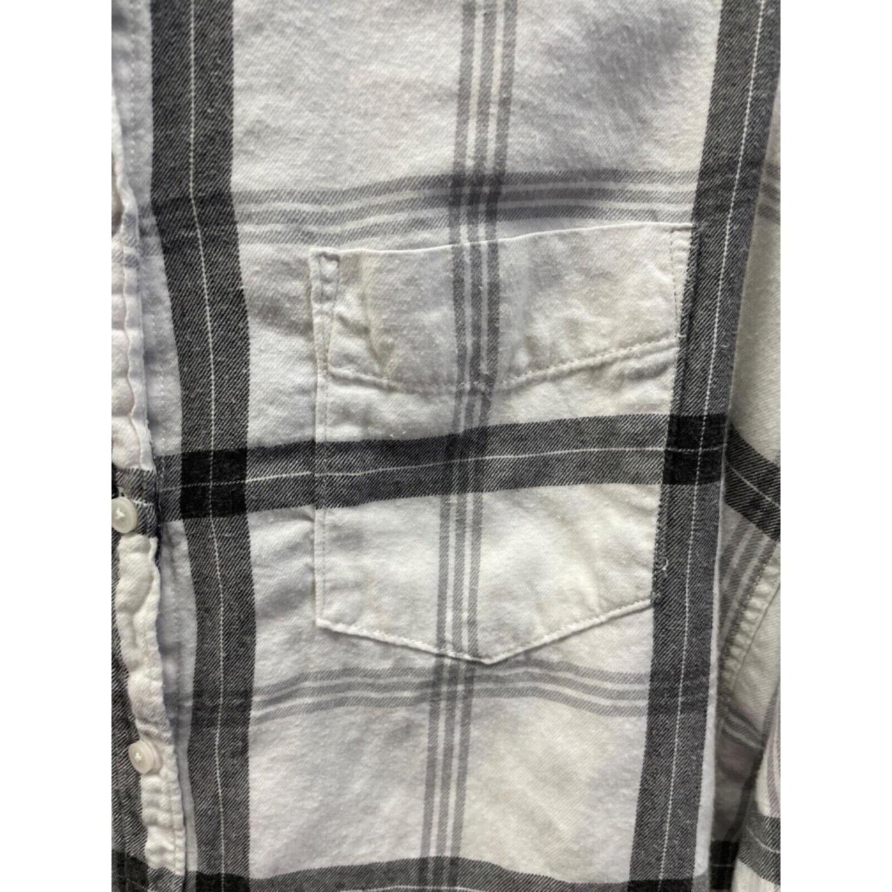 H&M Women's White Sweatshirt Depop