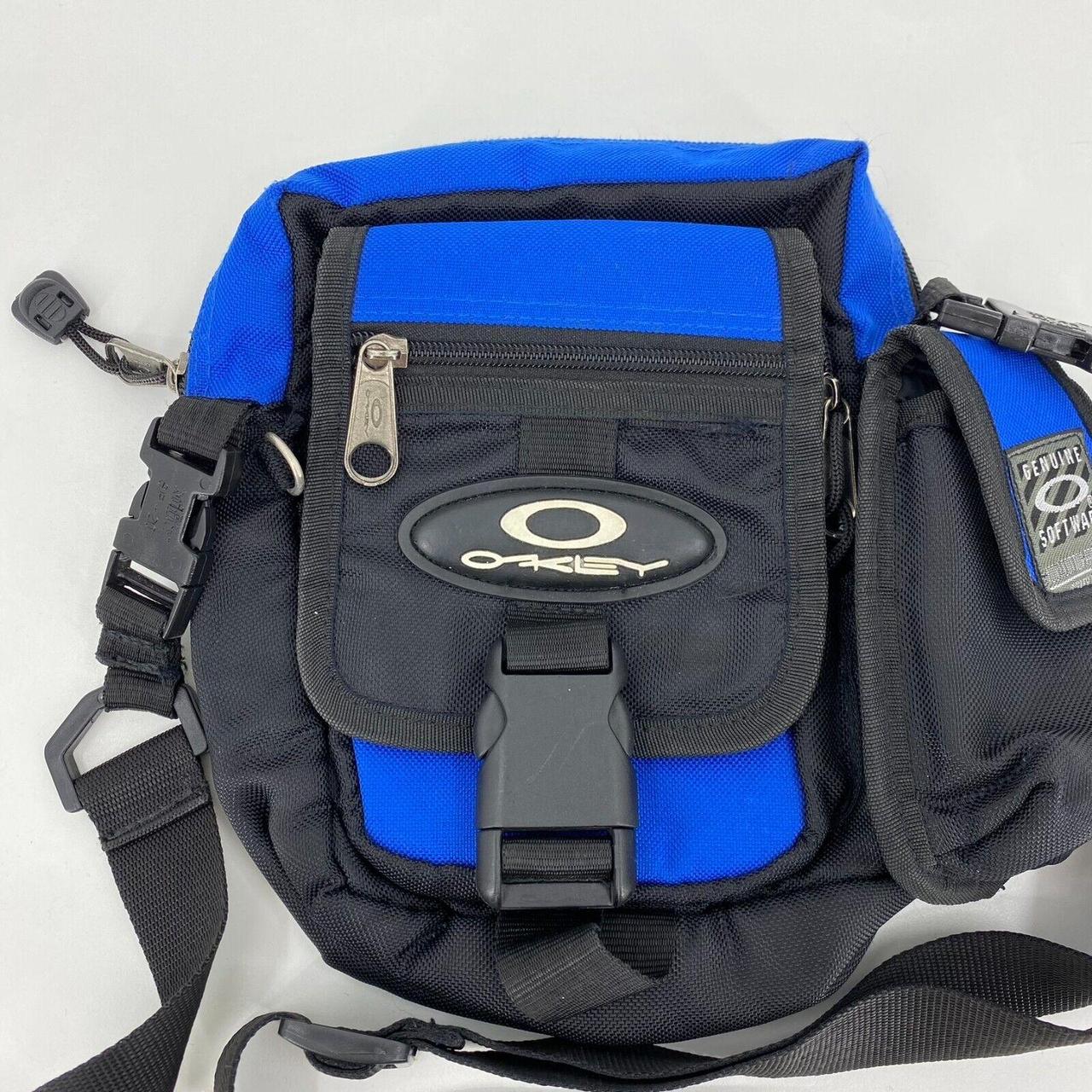 Oakley Software Crossbody Bag Adult Small Size Blue... - Depop