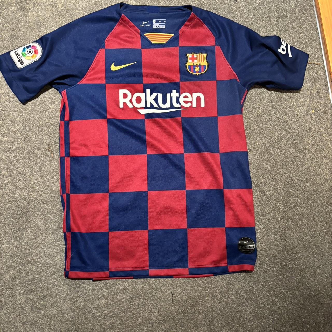 Barcelona jersey Kids XL fits as xs/s - Depop