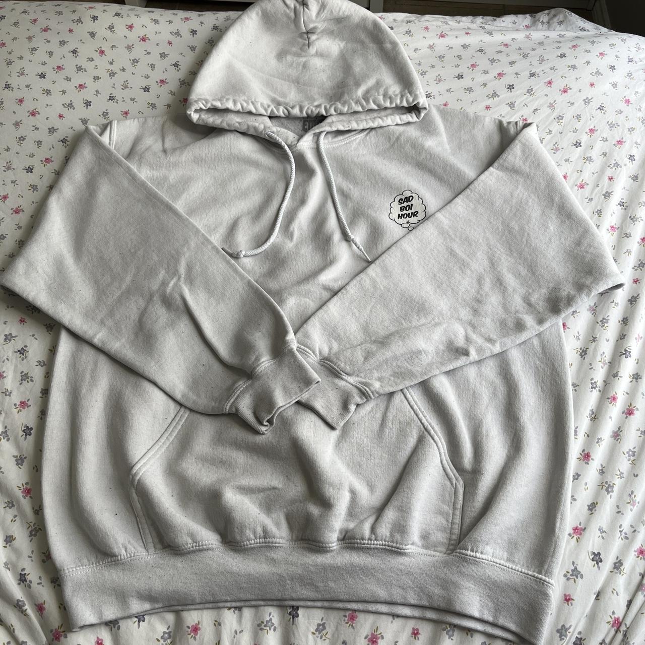 emma chamberlain hoodie size large - Depop