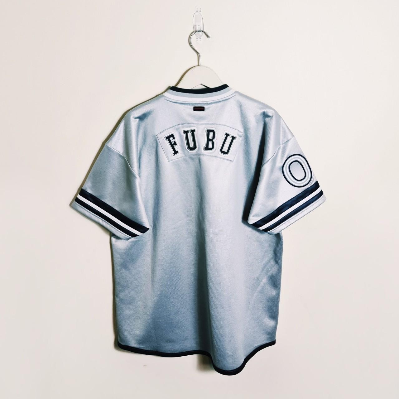 90s FUBU ゲームシャツ　アメフト　　Y2K レア　ヴィンテージ vintage y2k NYC silver Fubu jersey. FUBU 05 NEW YORK | Depop