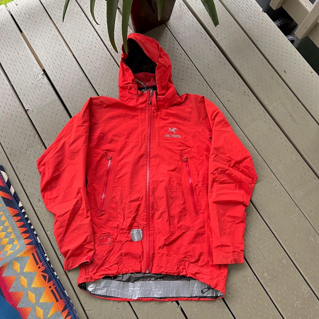 arcteryx jacket arcteryx *two rips under pit seen... - Depop