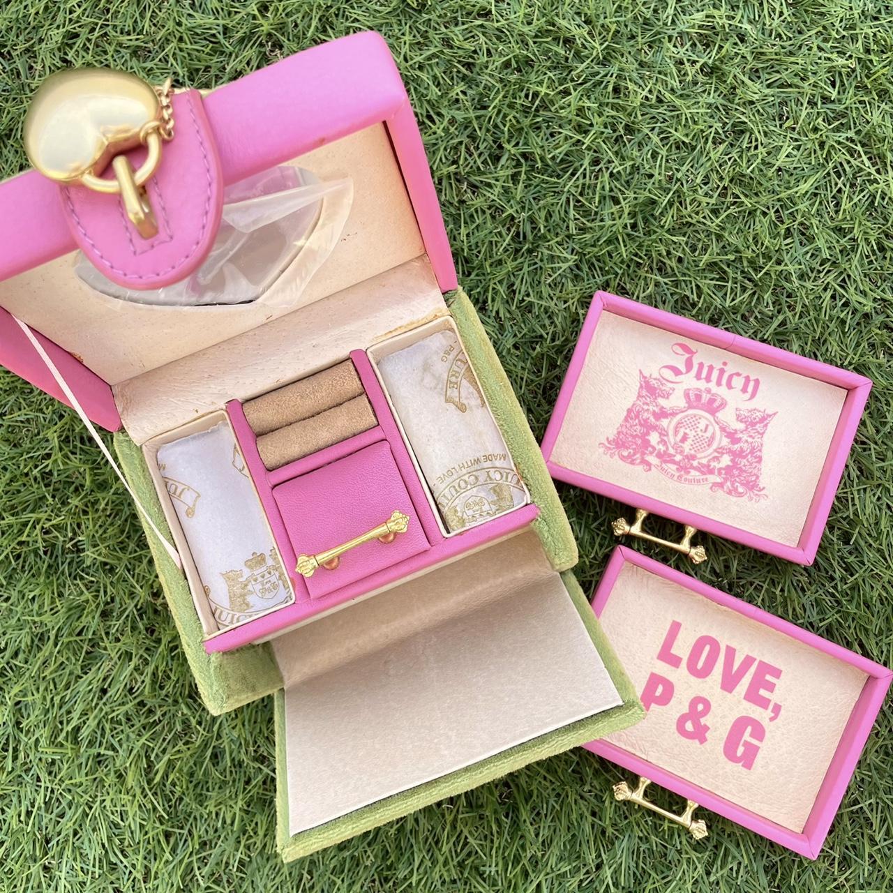 💗 Juicy Couture Jewelry accessories case beige - Depop