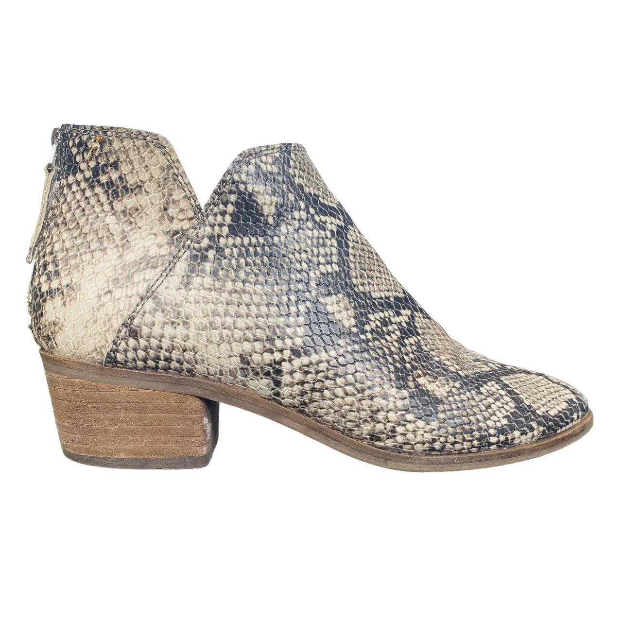 Dolce vita karsen 2025 bootie snakeskin