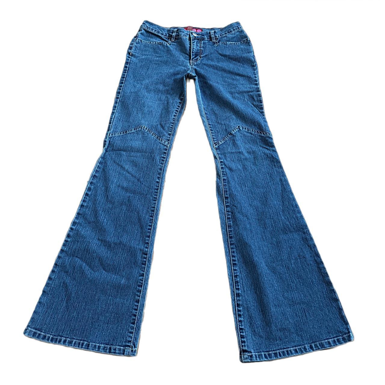 item listed by alannasthrifts