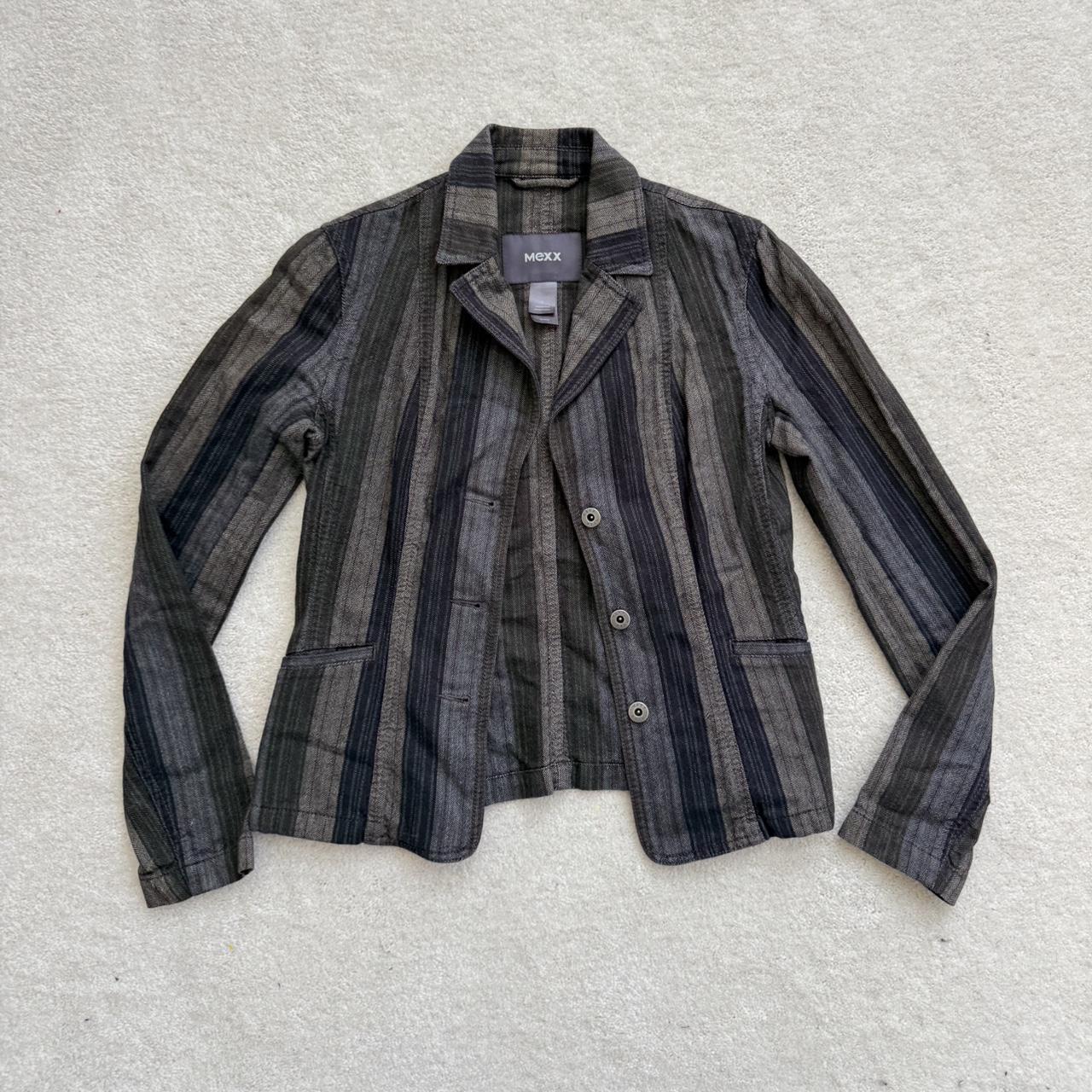 item listed by alannasthrifts