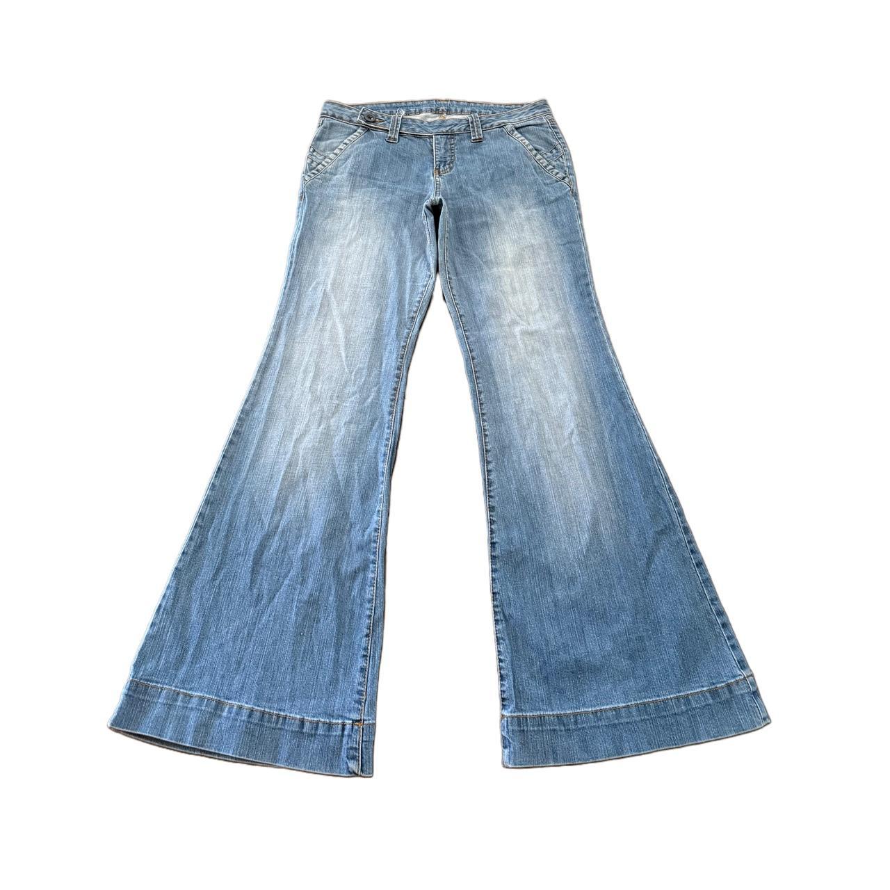item listed by alannasthrifts