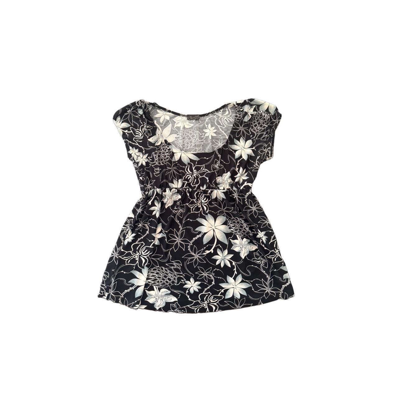 item listed by alannasthrifts
