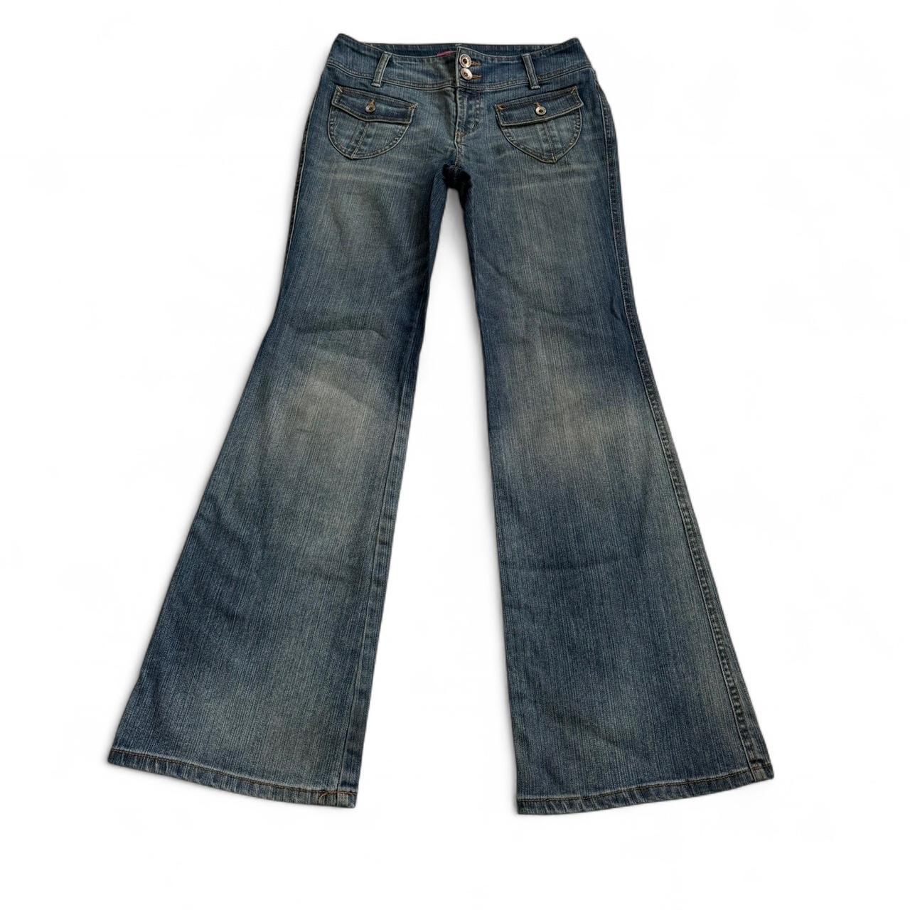 item listed by alannasthrifts