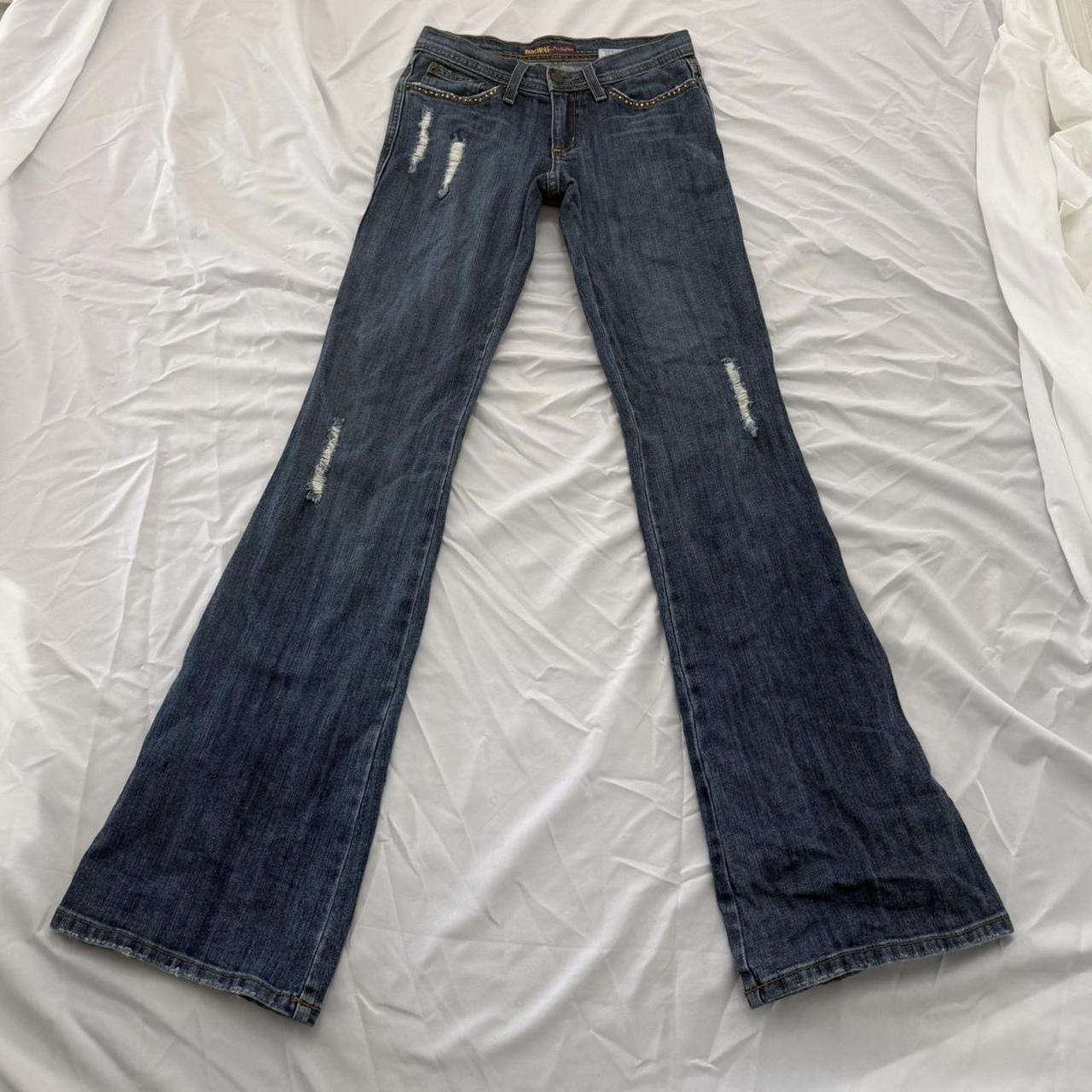 item listed by alannasthrifts