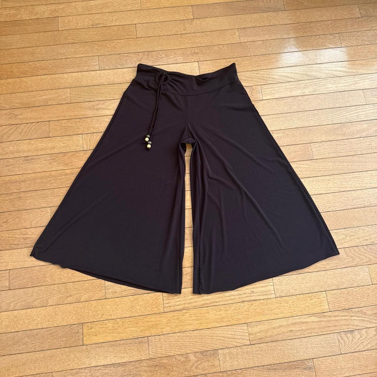 item listed by alannasthrifts