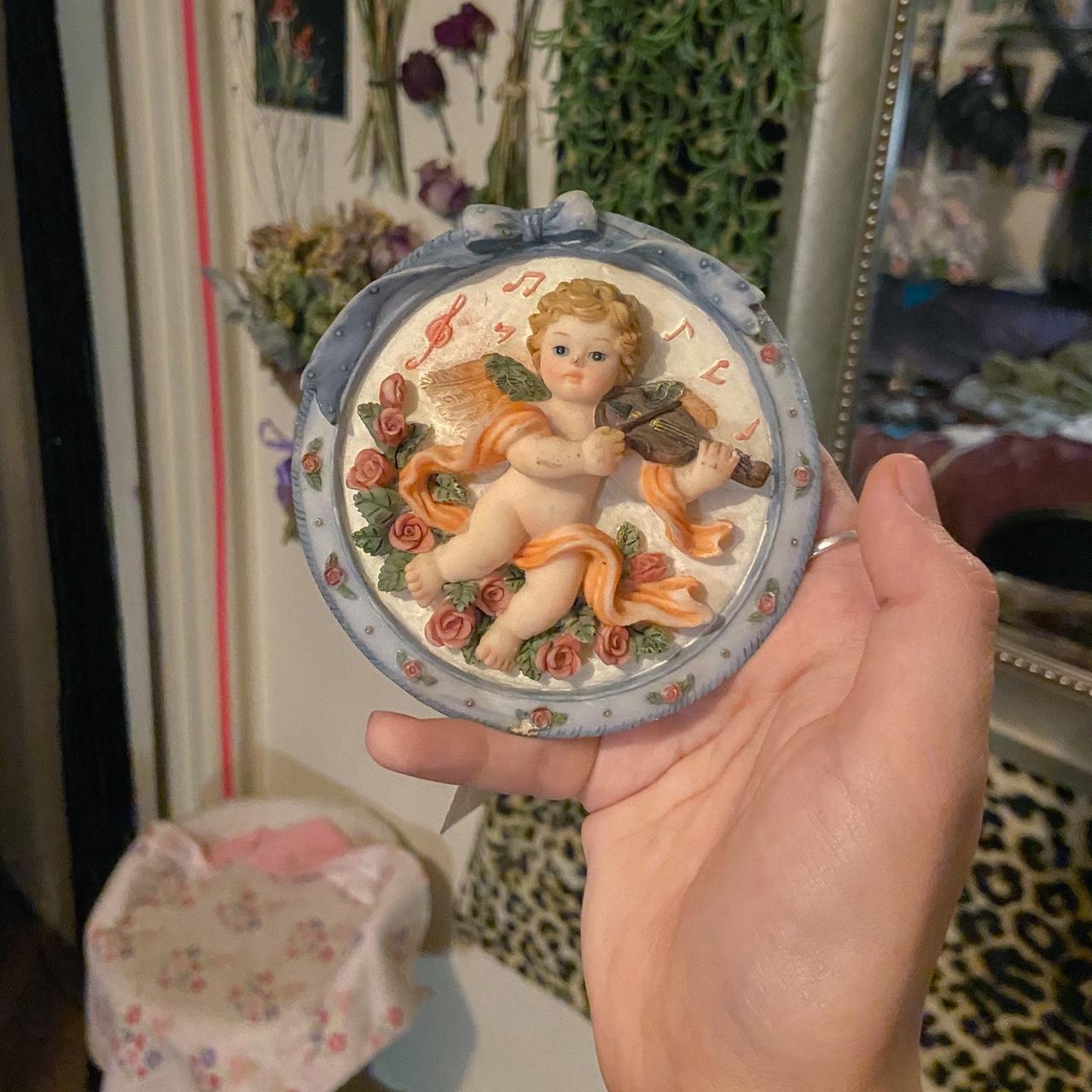 item listed by xkirolz