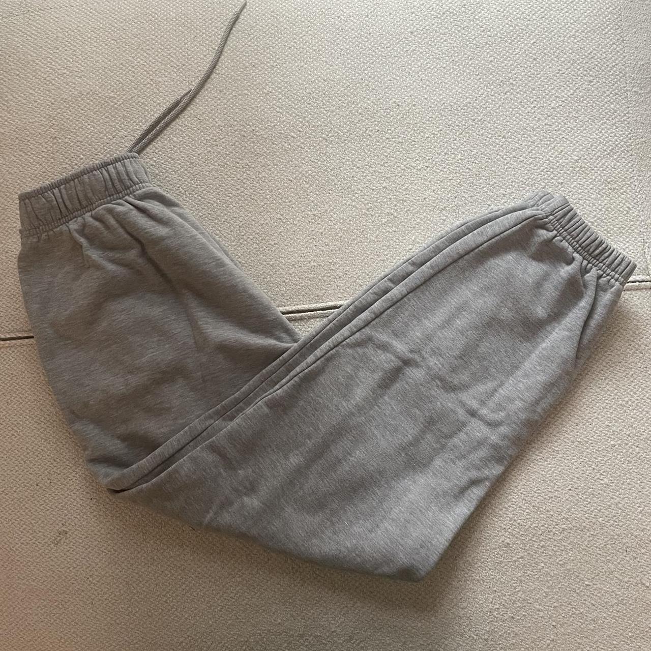 Gray #ALO accolade sweatpants size medium - Depop