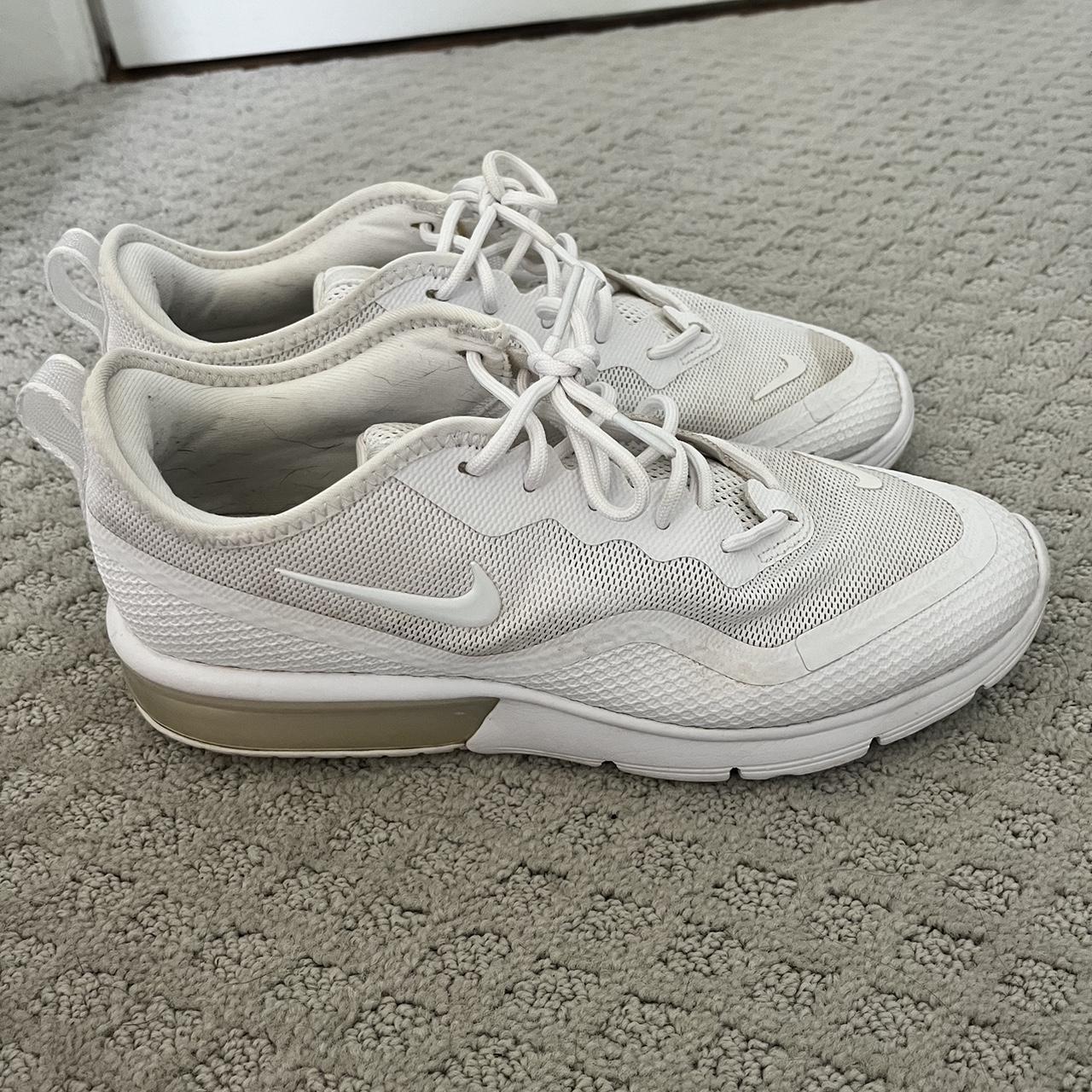 new white nike trainers