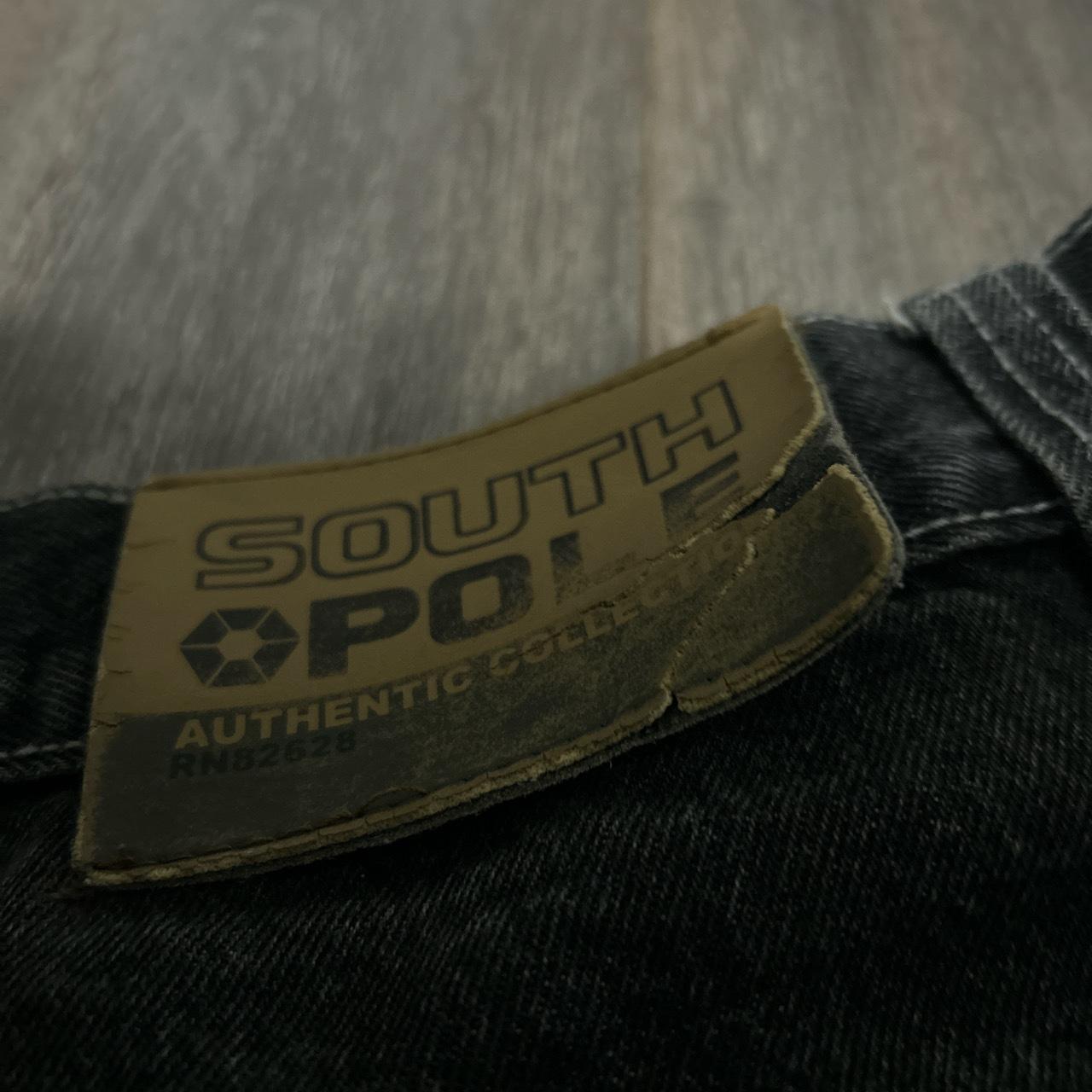 Vintage Y2K SouthPole black jorts -Size is... - Depop