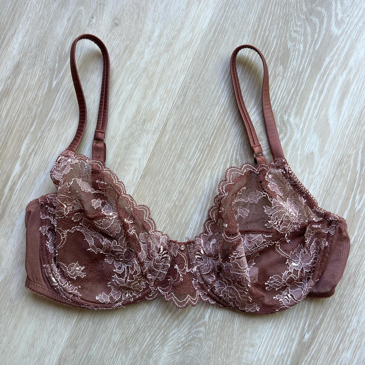 Malizia by la Perla beautiful lace underwire bra in... - Depop