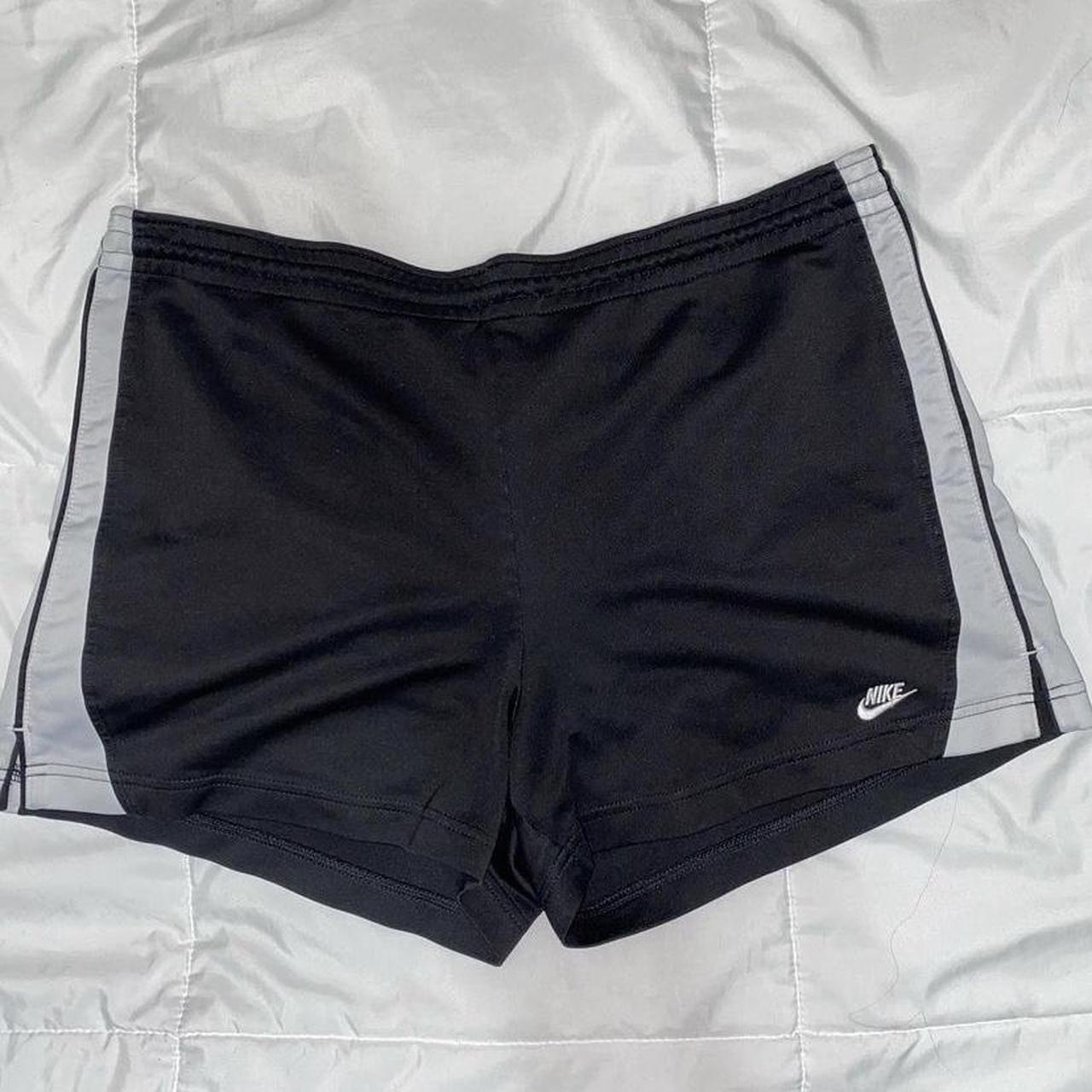 Nike Women's Black and White Shorts | Depop