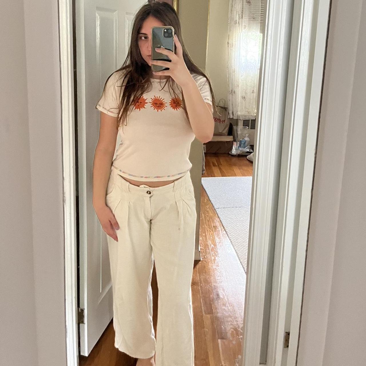 Pacsun 3 suns baby tee!☀️ Super cute, cropped feel... Depop