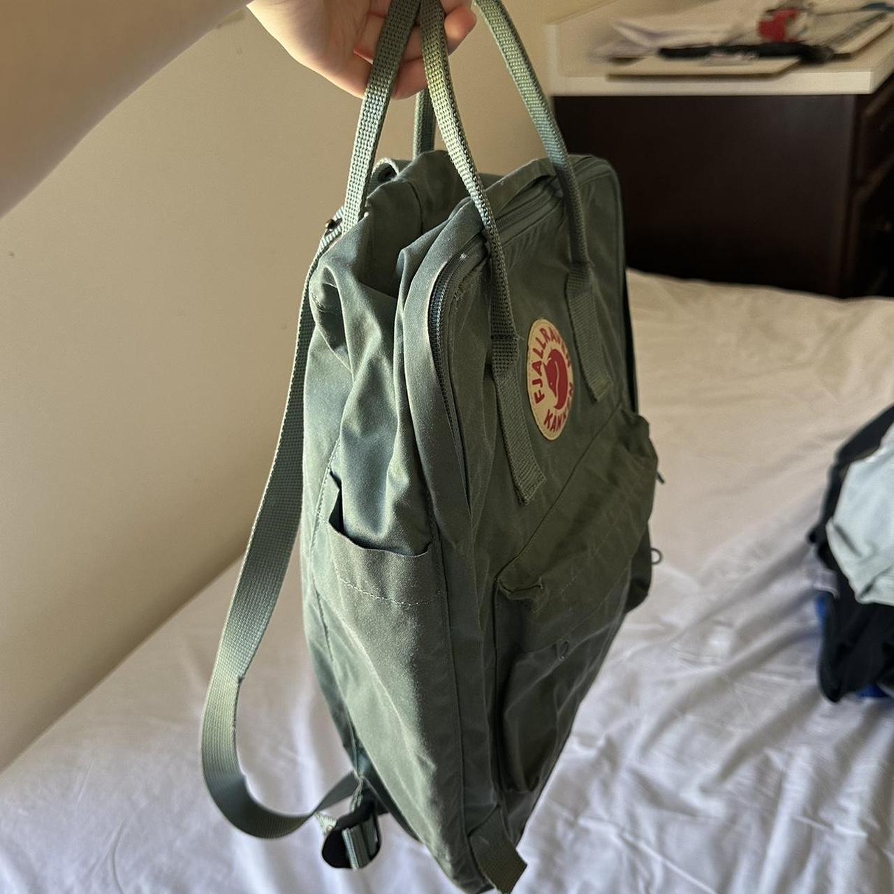 Fjällräven Women's Green and Red Bag (5)