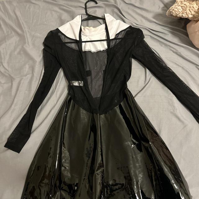 The Nun Costume - comes with the mask, neck thing, - Depop