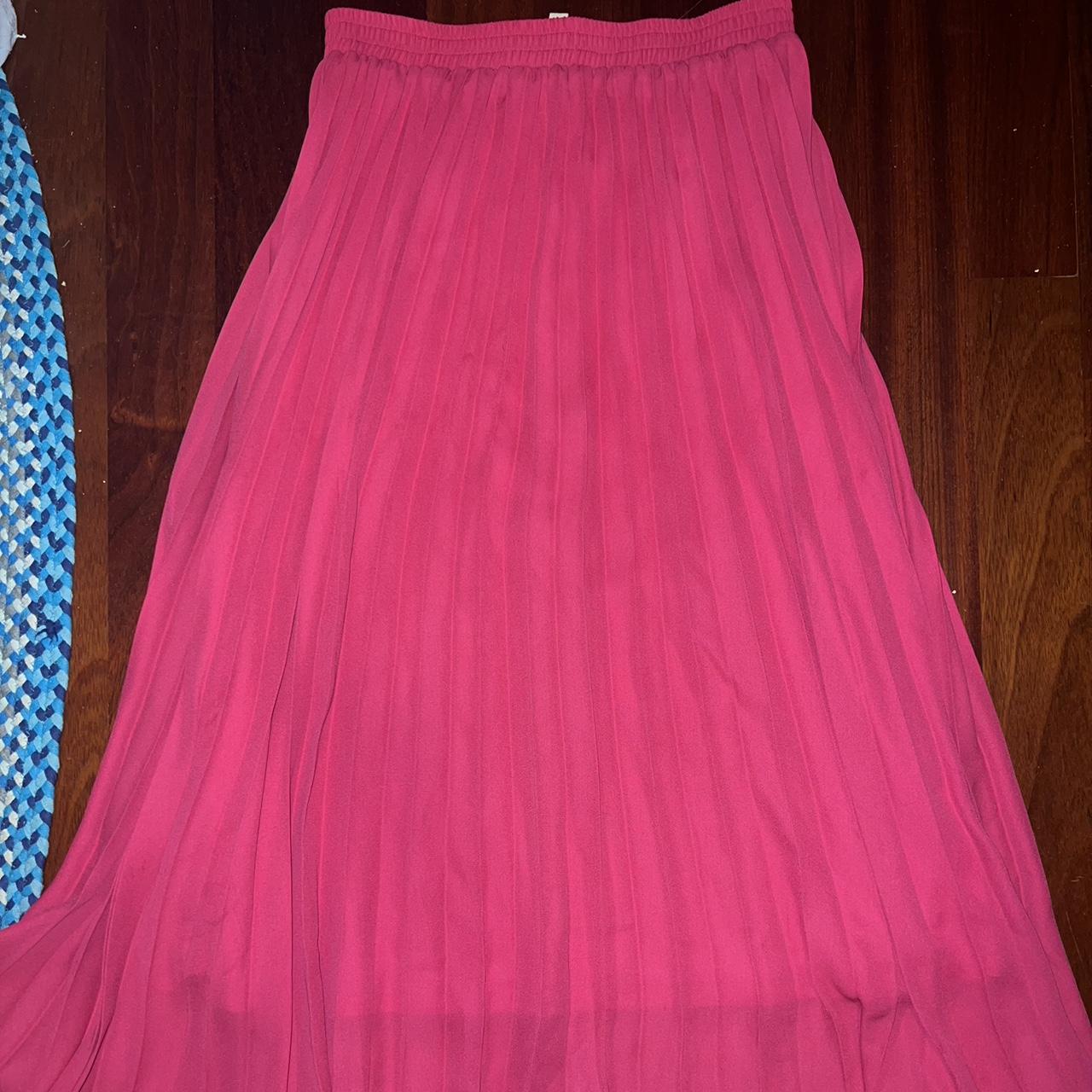 Listicle Pleated Maxi Skirt Worn once #skirt #summer... - Depop