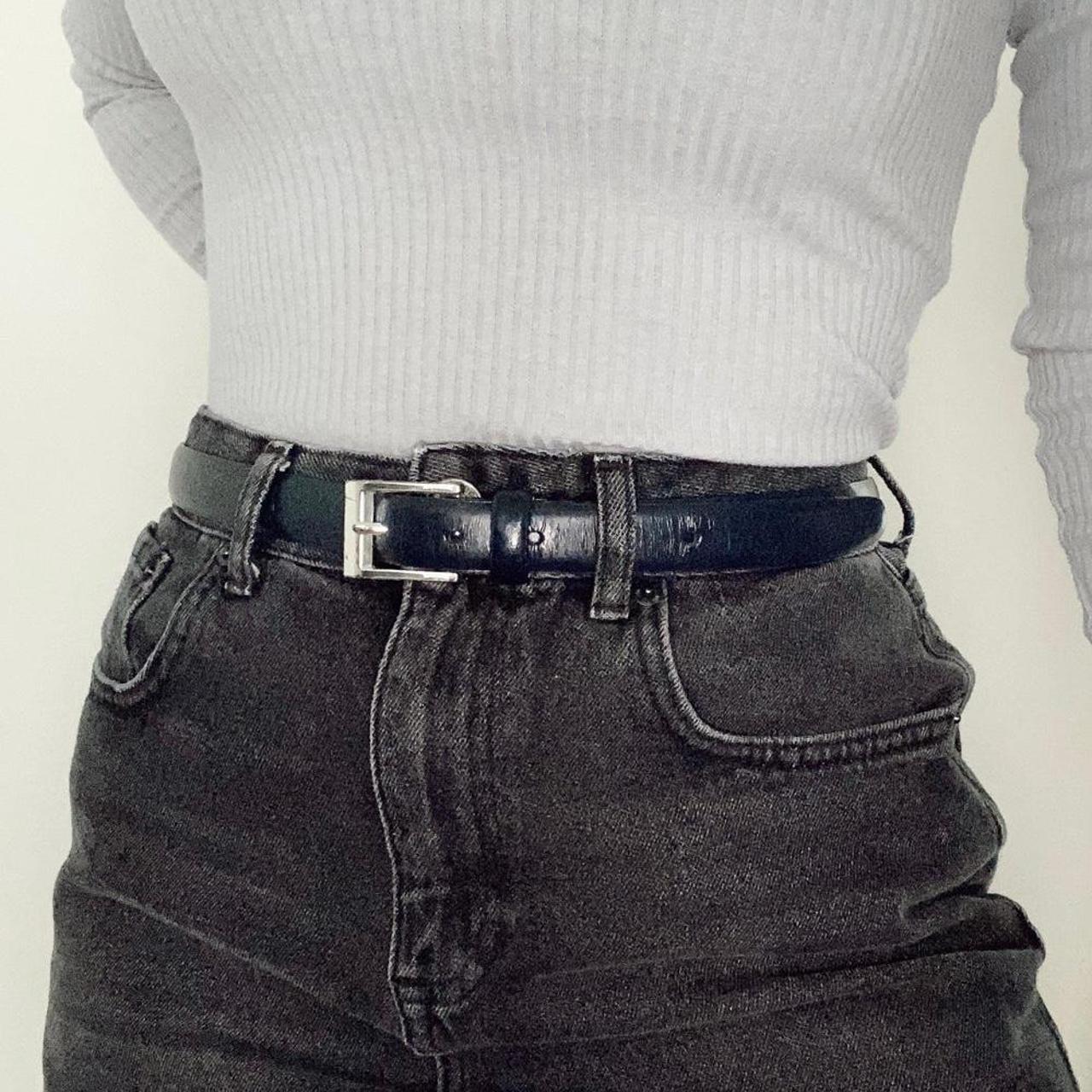 Liz Claiborne Women's Navy Belt | Depop