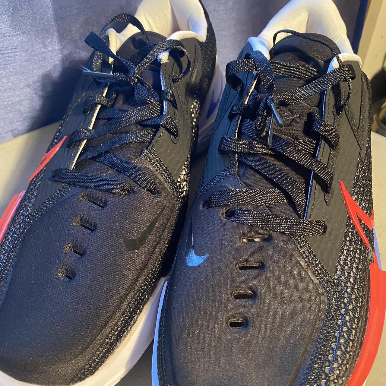 mens red nike trainers