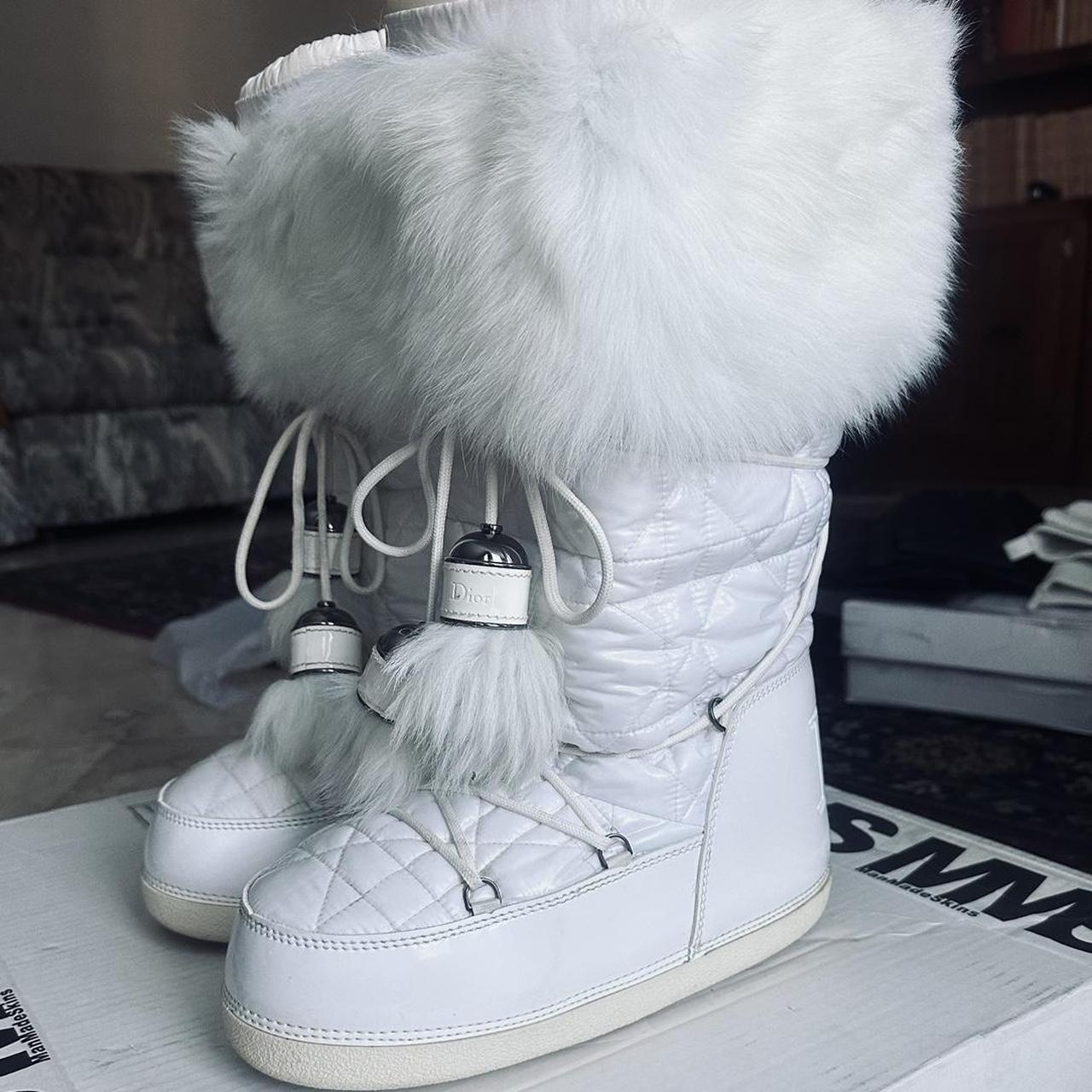 Dior moon boots white best sale