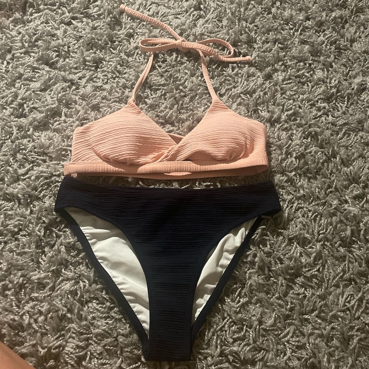 Small cupshe bathing suit only worn a few times Depop