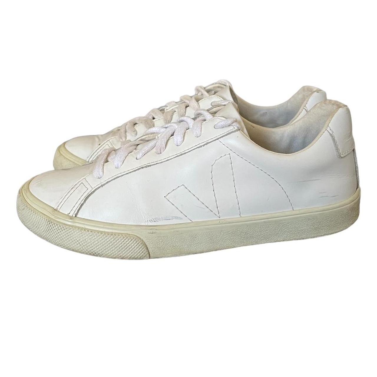 Veja Women's Sneakers - White - US 6 – Women Veja Madewell Size 6. Some signs …