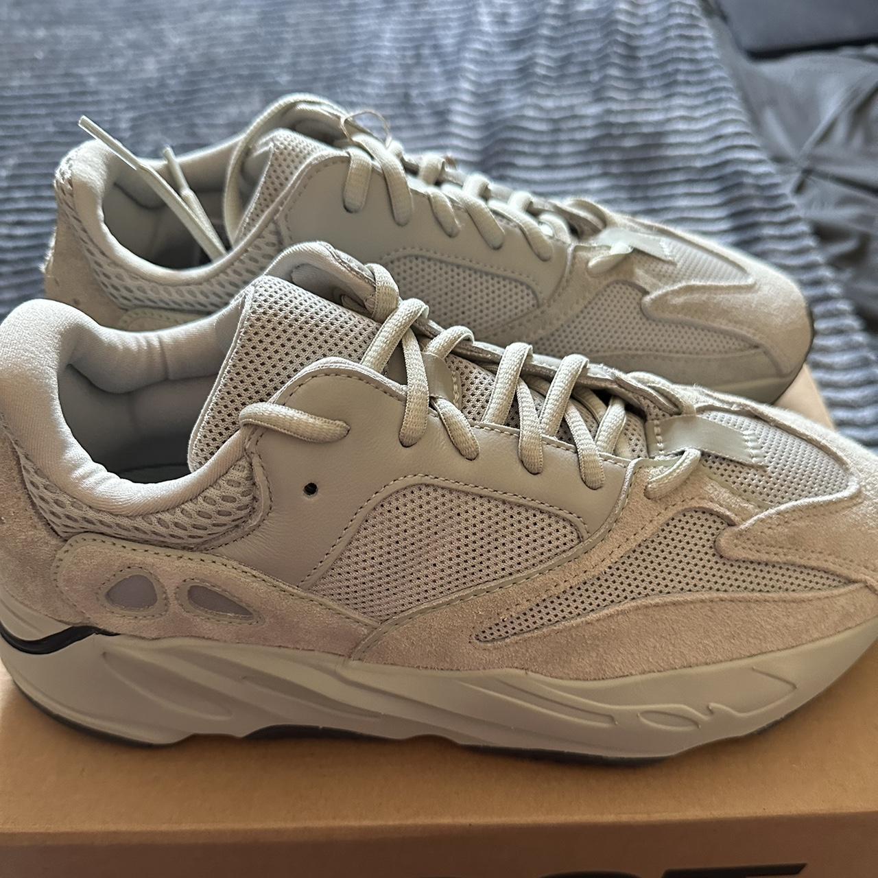 yeezy boost 700 v2 salt