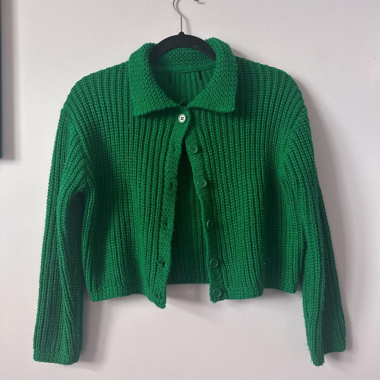 Forest green cardigan 💚💚 Depop