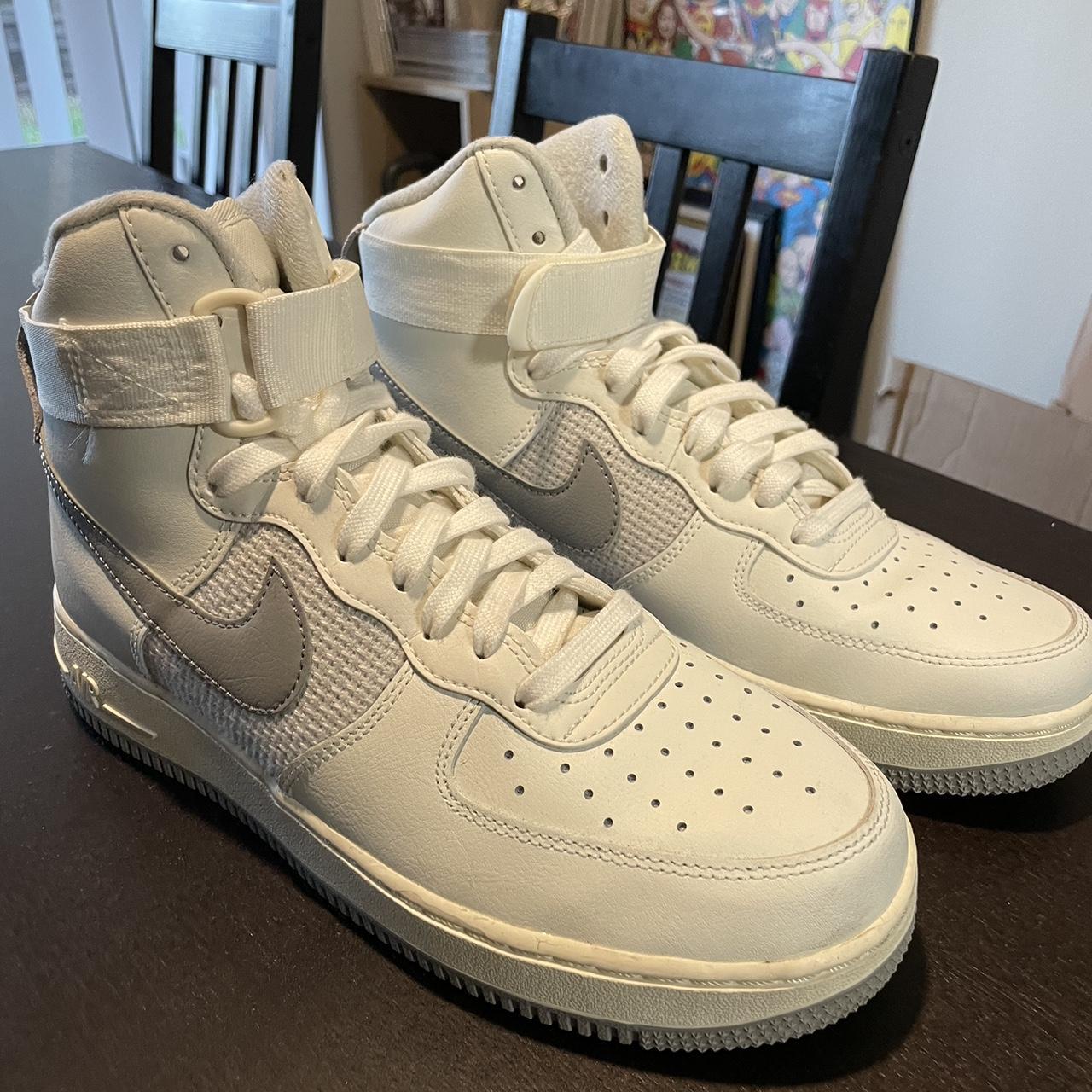 Nike Air Force 1 High LV8 masc size 7.5 would fit. Depop