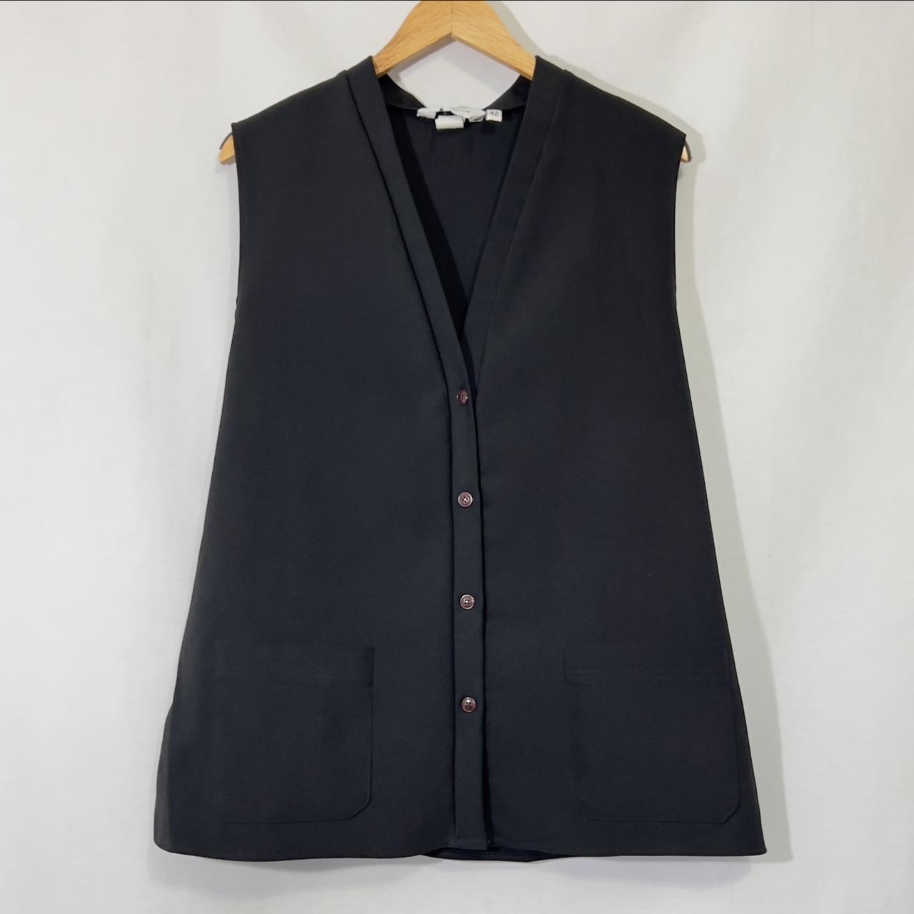 Levis Vintage black polyester vest size 42... - Depop