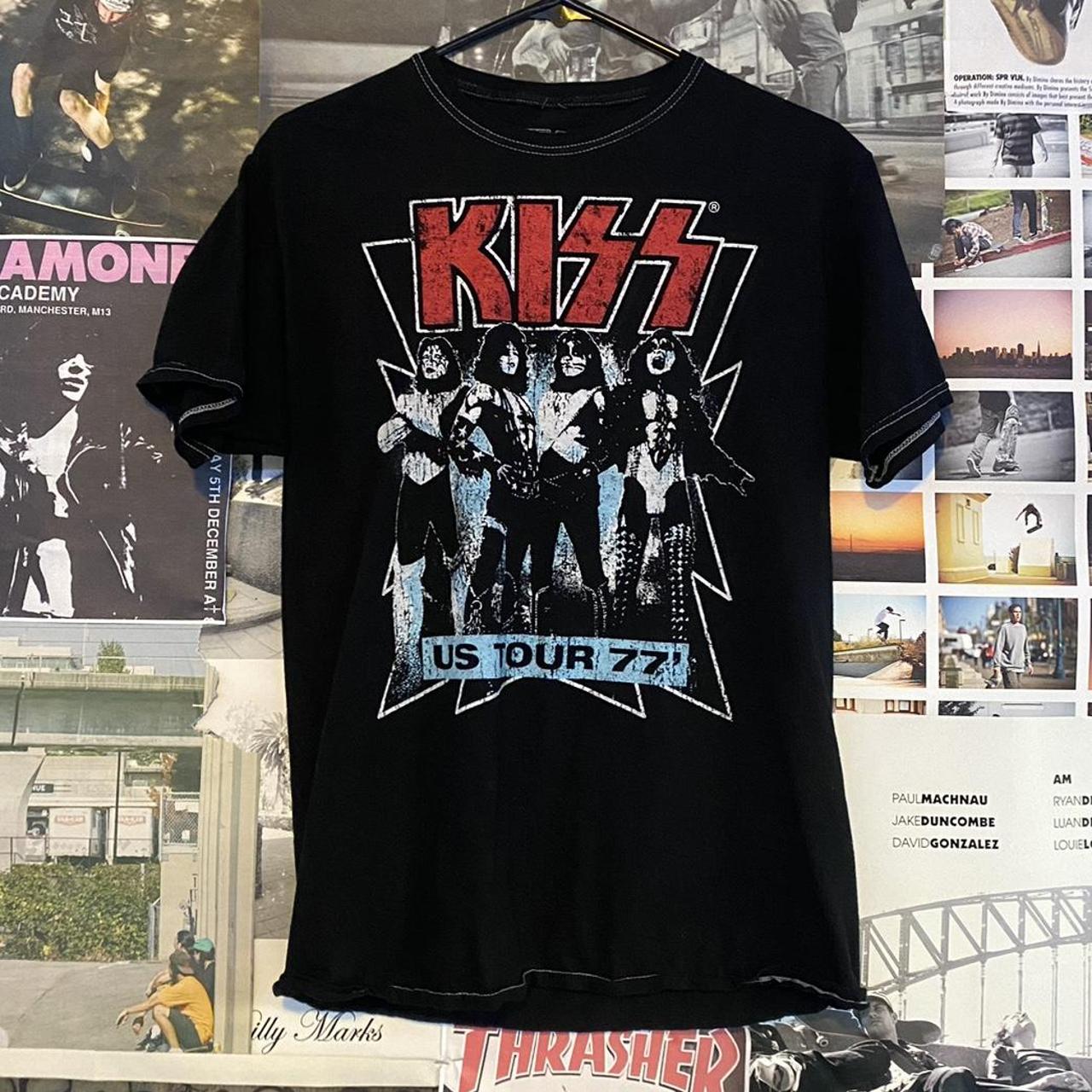 Vintage Y2K Kiss Tour Tshirt Size L Great condition... - Depop