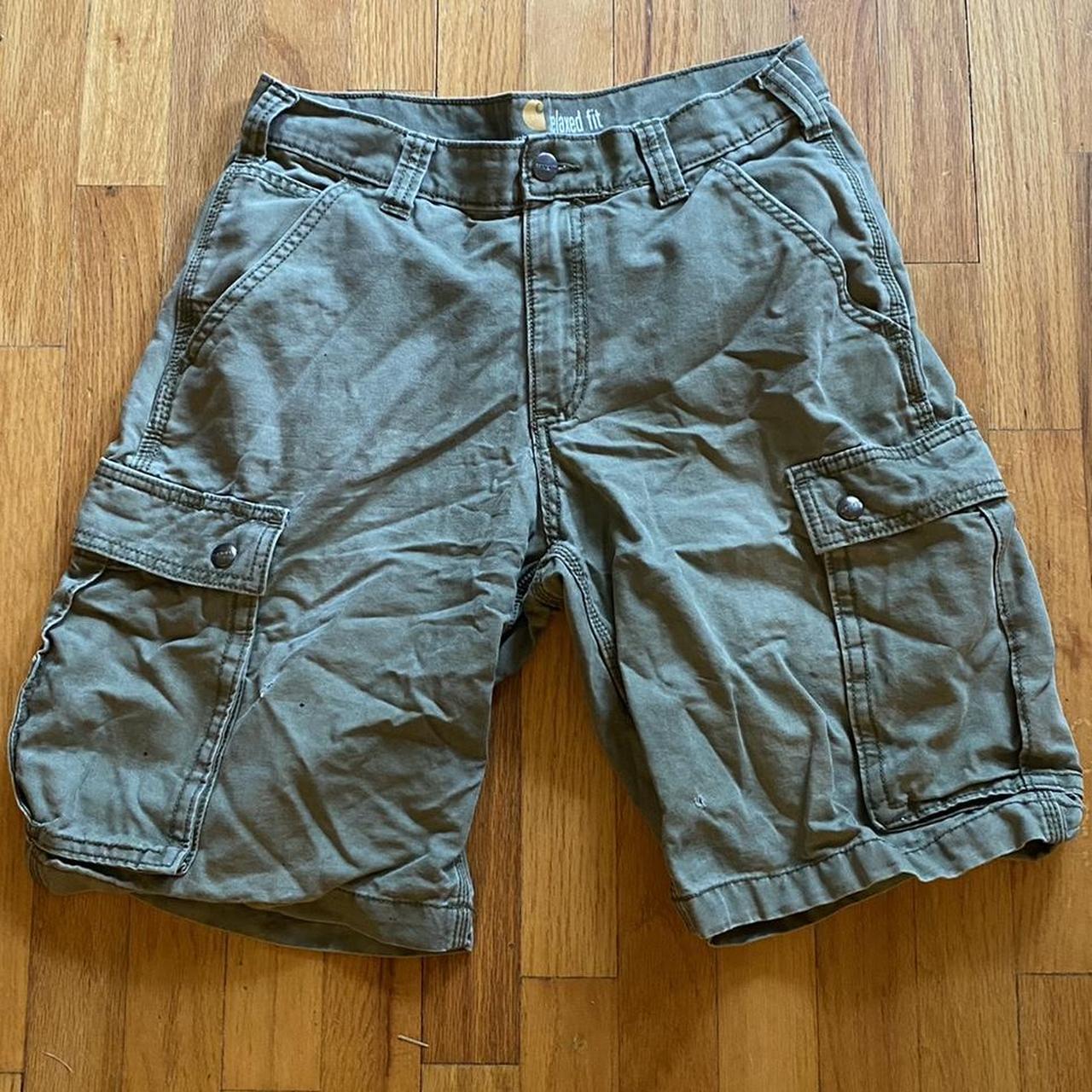 Carhartt baggy relaxed fit green cargo shorts Size... - Depop