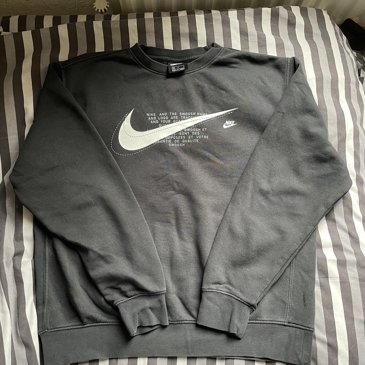 swoosh jumper nike