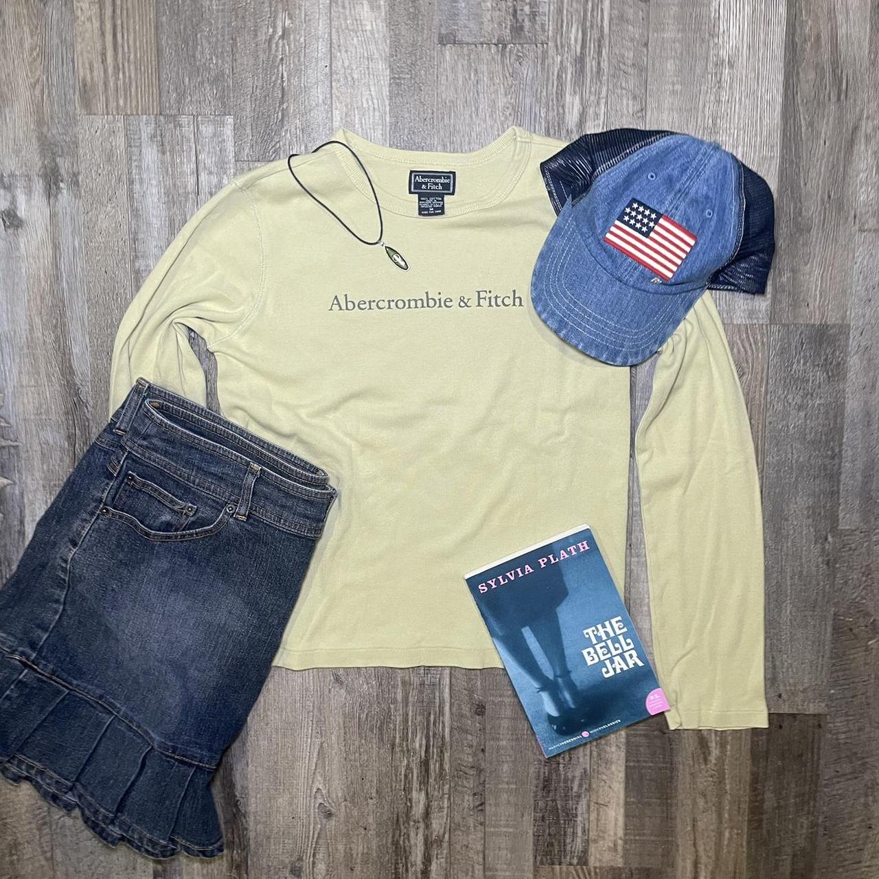 item listed by preppyestatefinds