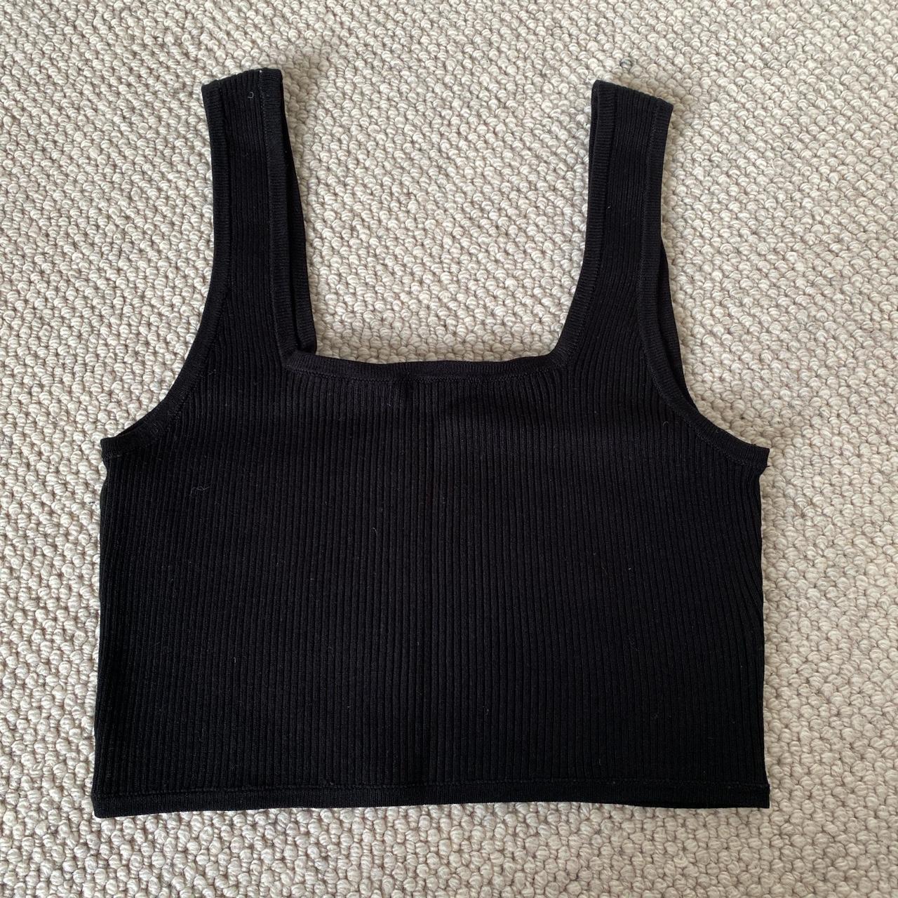 H&M Women's Black Crop-top | Depop