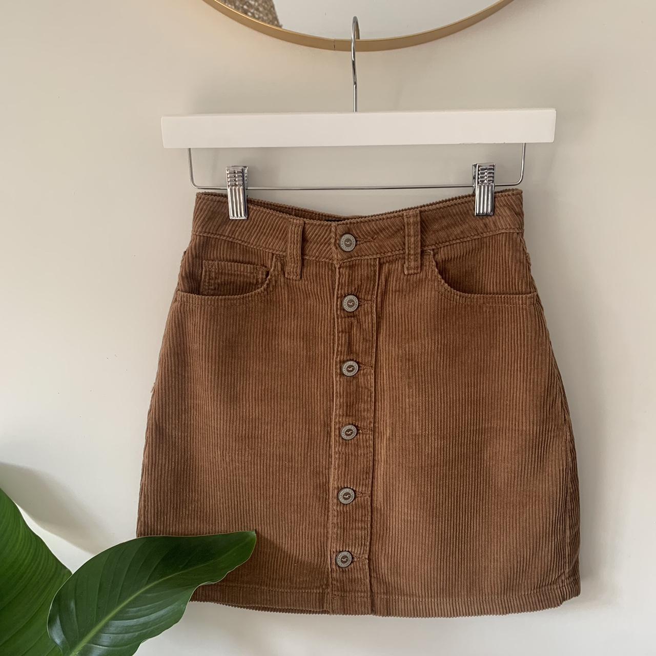 Hollister tan skirt best sale