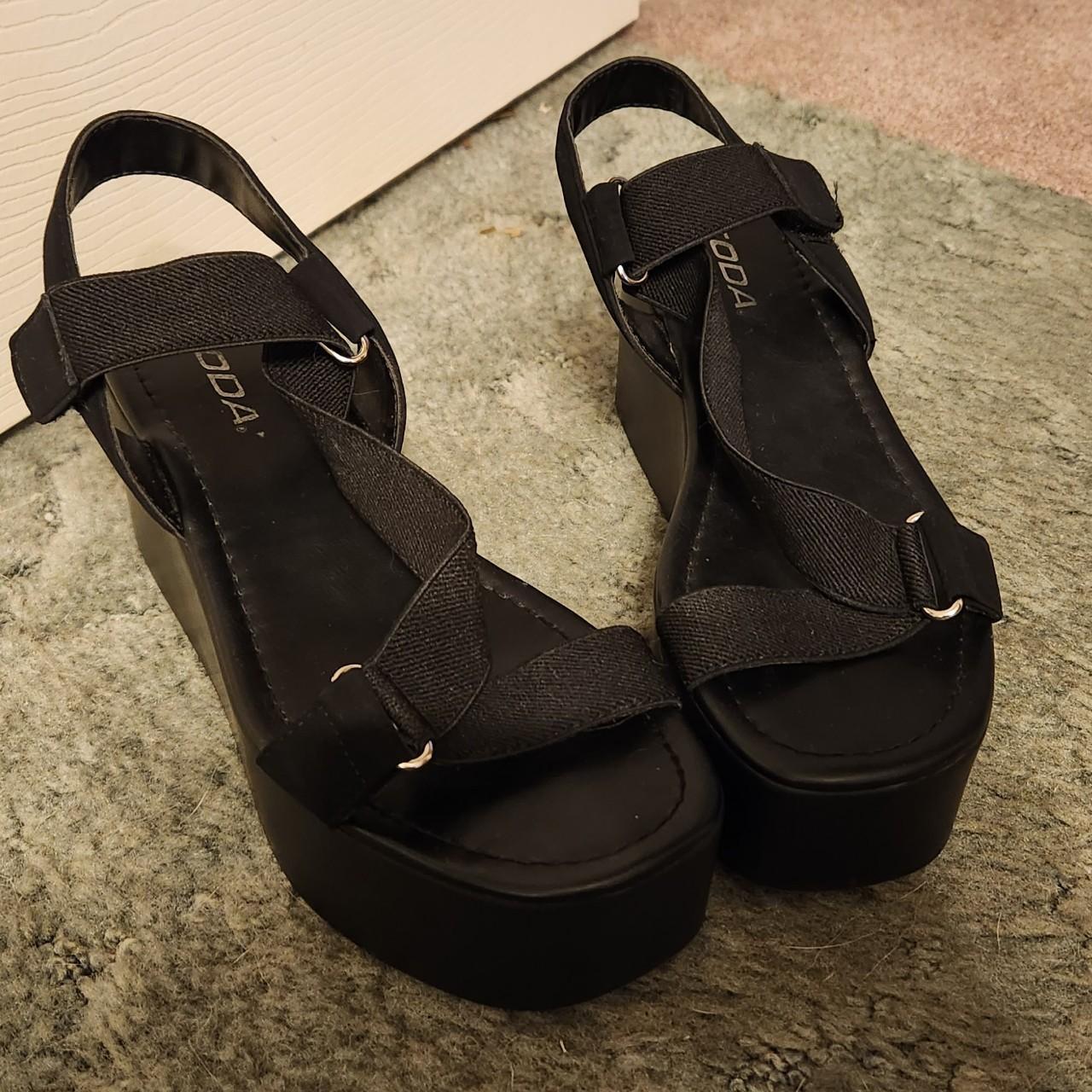 Soda black 2025 platform sandals