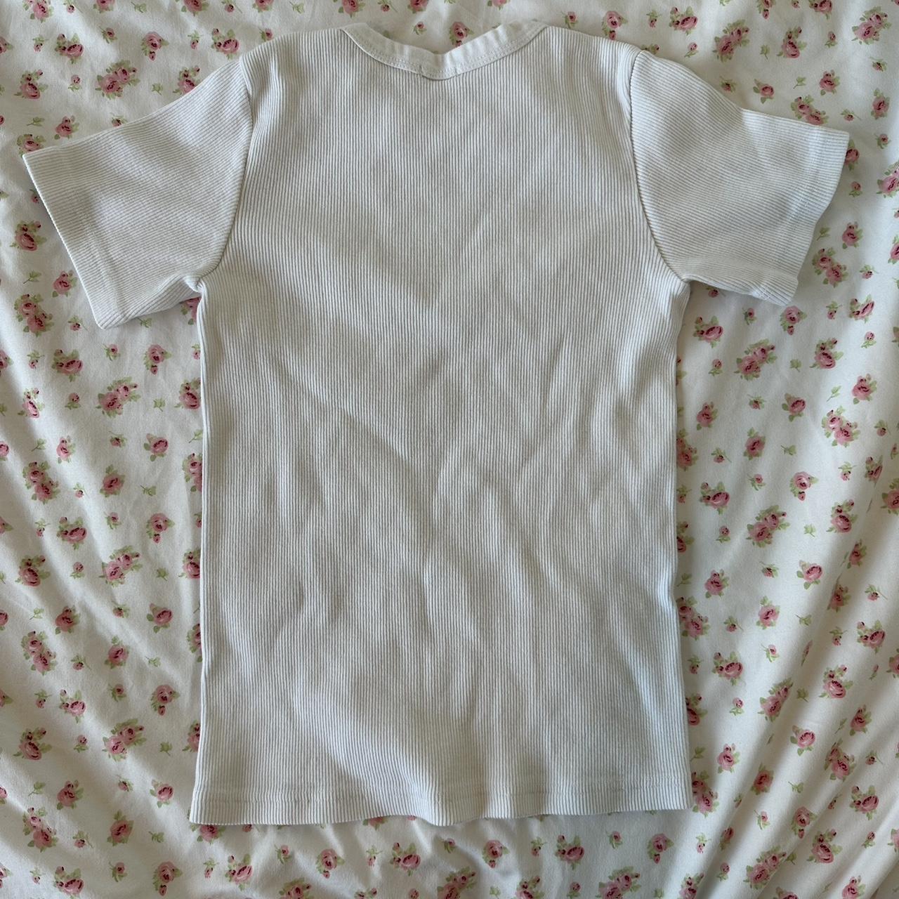 Brandy Melville Ribbed Top, Women's Fashion, Tops, Shirts on Carousell