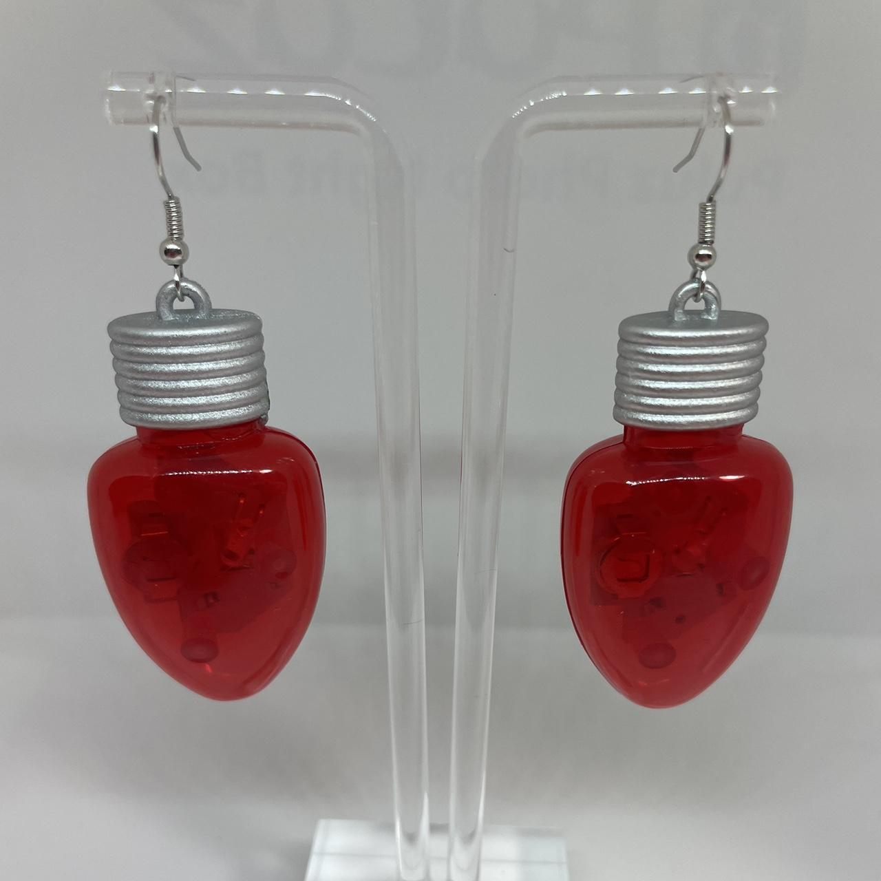 Christmas light up earrings 🎅🏼🎄 Yes they light up 🤩 Depop