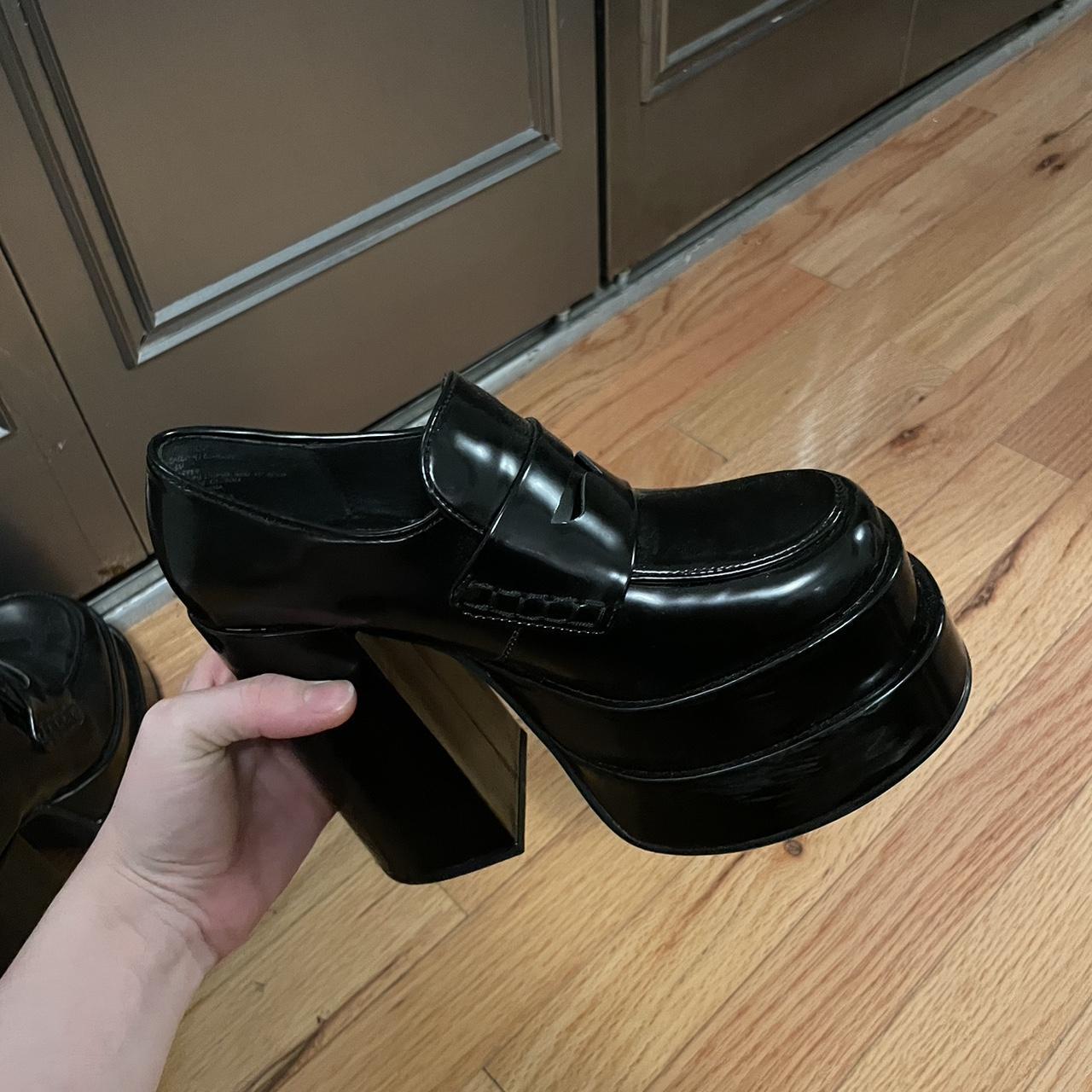 Steve Madden Women's Black Loafers | Depop