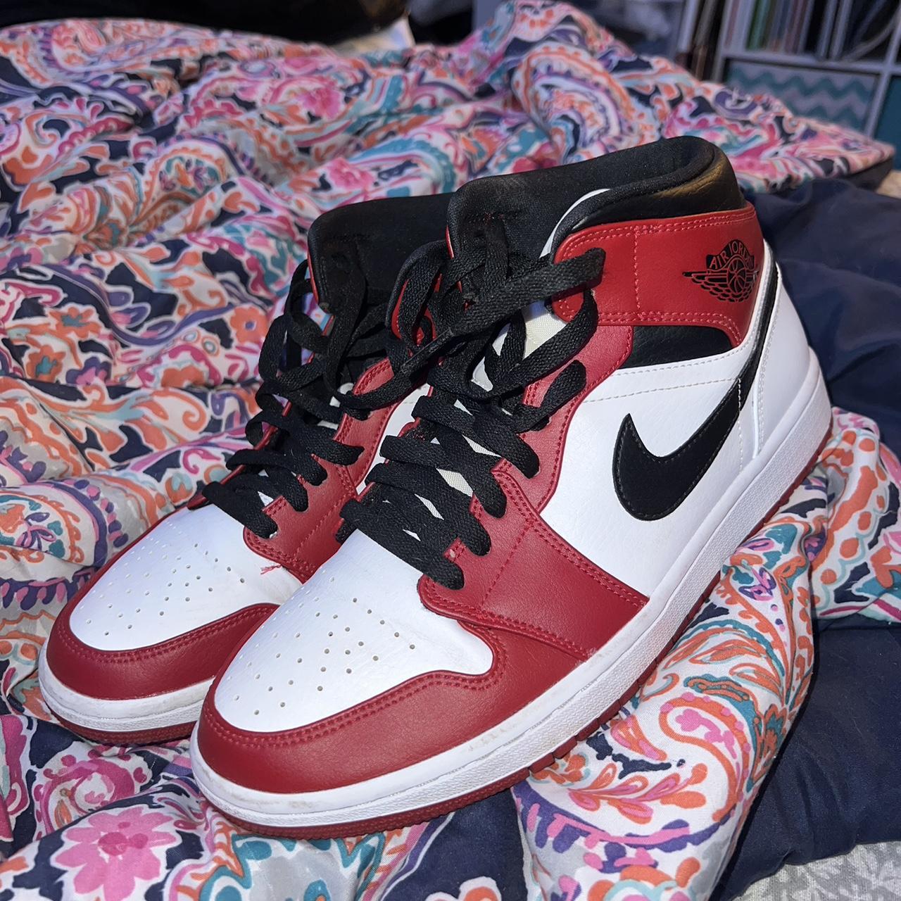 Men's Red and White Trainers | Depop