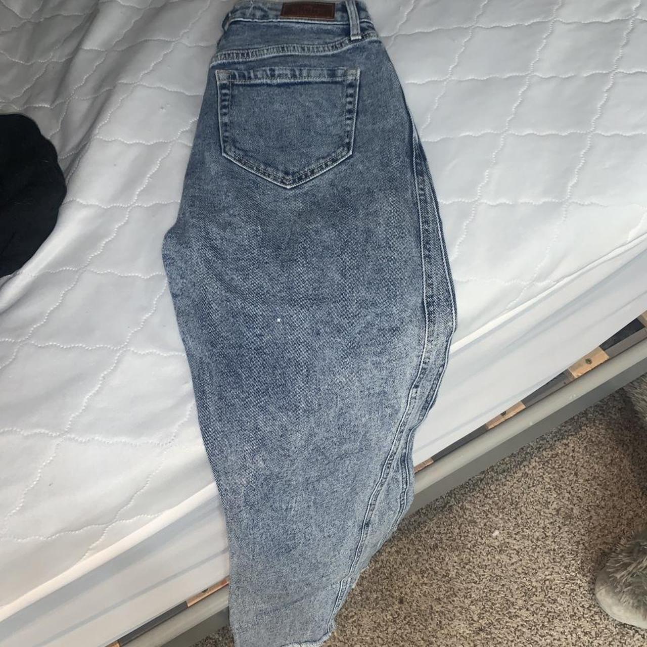 Hollister Ultra High Rise Mom Jeans