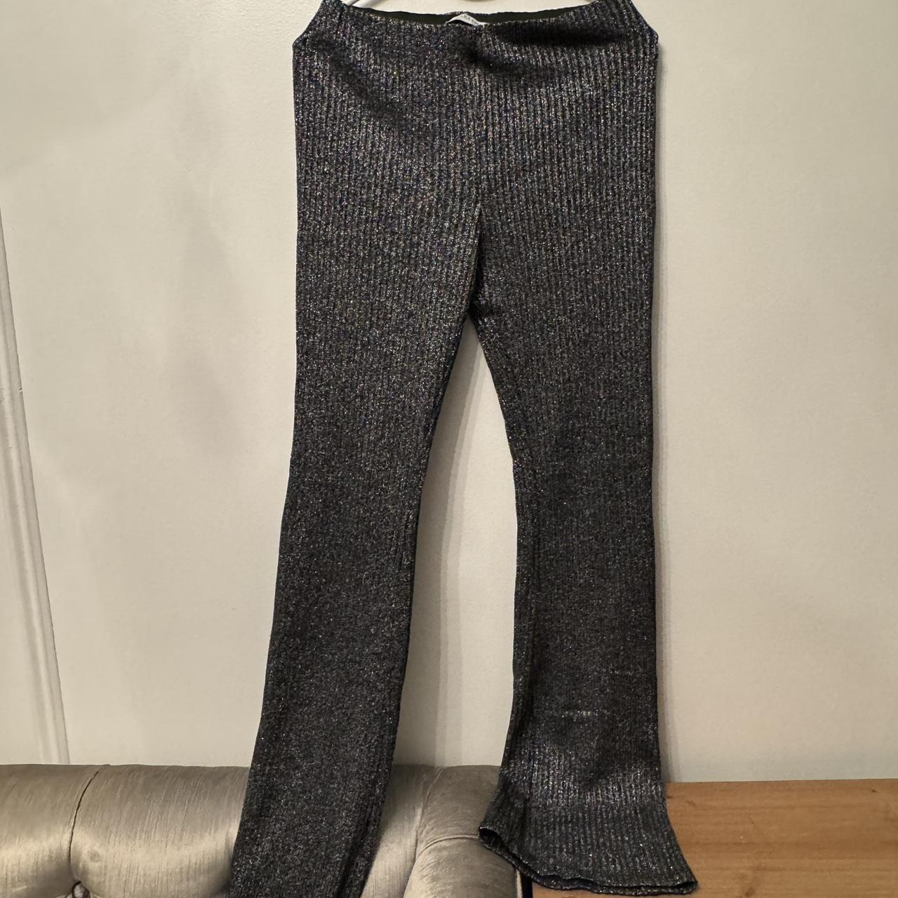 item listed by esmeraldalouvat