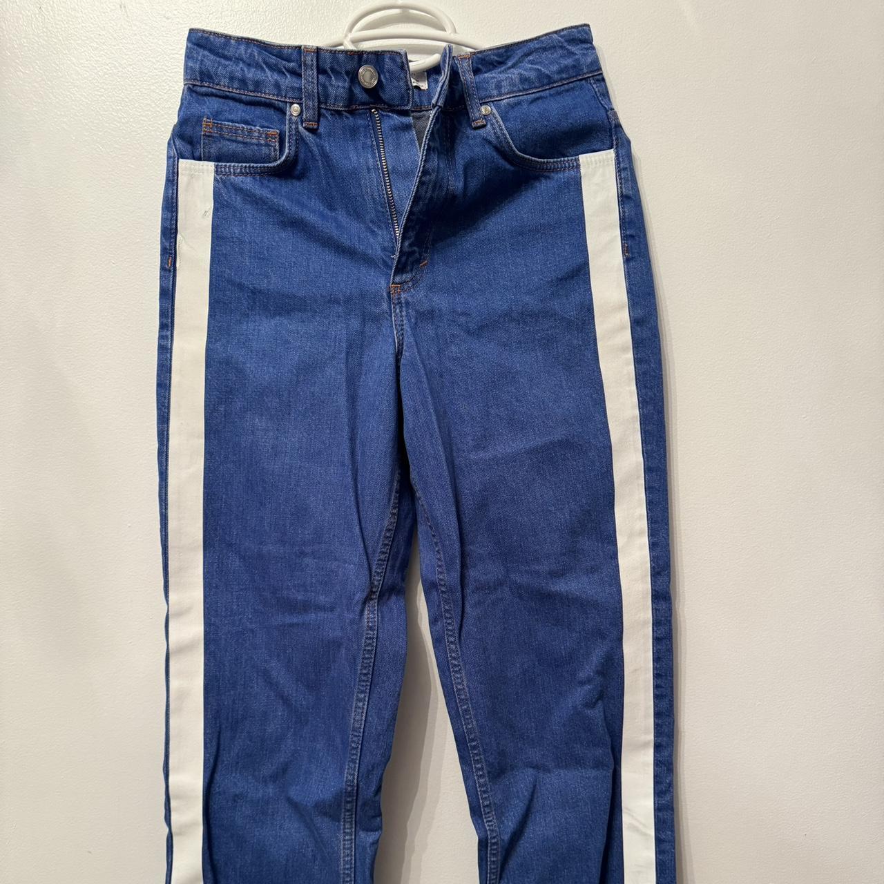 item listed by esmeraldalouvat