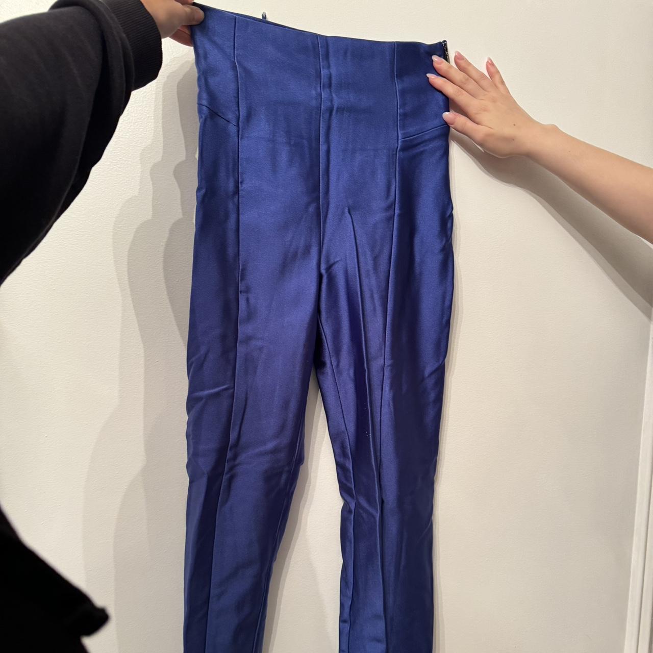 item listed by esmeraldalouvat